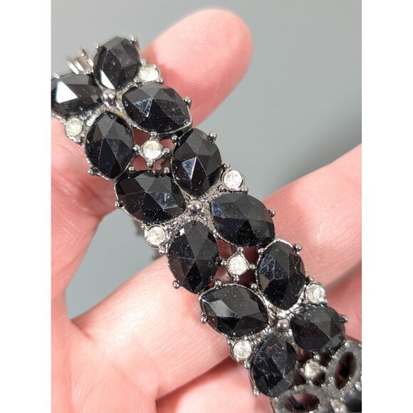 Monet Black Rhinestone Tennis Bracelet 7 in Stretch Silver Tone - Picture 5 of 7